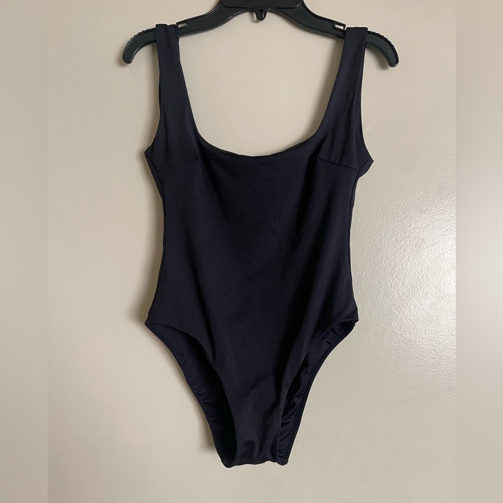 Monday Swimwear Black Sardinia One piece sz P